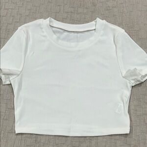 SHEIN White Ribbed Crop Top